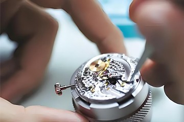 武汉欧米茄机械表售后清洗保养费用